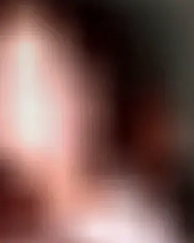Nora, 19 Jahre — sexkontakte in Offenbach