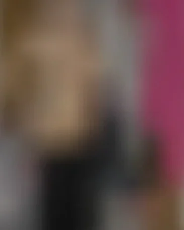 Amara, 20 Jahre — sexkontakte in Dotzheim
