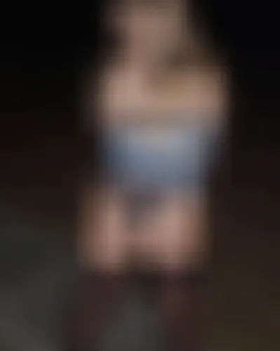 Lola, 22 Jahre — sexkontakte in Emsdetten
