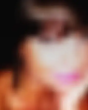 Laura, 29 Jahre — sexkontakte in Misburg