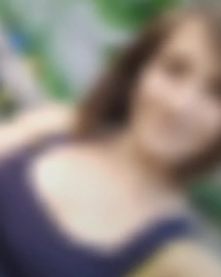 Lina, 23 Jahre — sexkontakte in Senftenberg