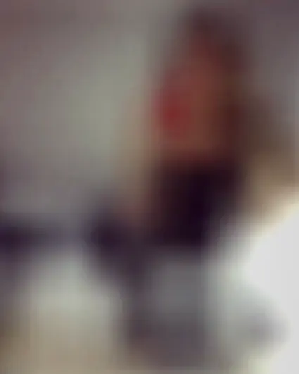 Elif, 24 Jahre — sexkontakte in Warburg