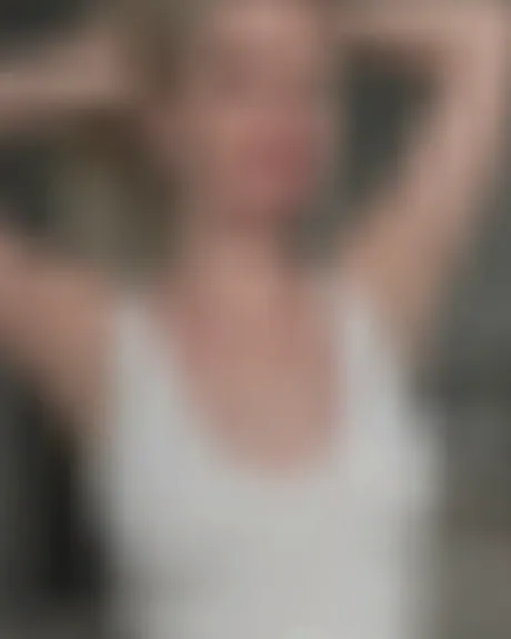Lina, 22 Jahre — sexkontakte in Mühlheim am Main